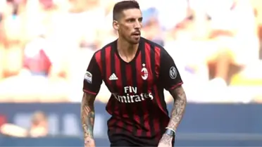 Milan'lı Taraftarlar, Sosa'nın Transferi Yüzünden Ortalığı Birbirine Kattı