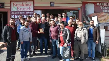 Bandırmaspor Taraftarından Ertekin'e Veda Plaketi
