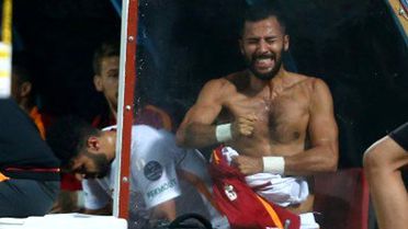 Galatasaraylı Yöneticiler: Yasin Öztekin'in Futbol Hayatını Bitirmeyeceğiz