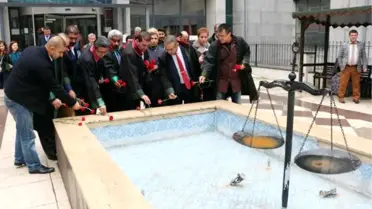 Gaziantep'te Avukatlardan Adliyeye 'Taziye' Ziyareti