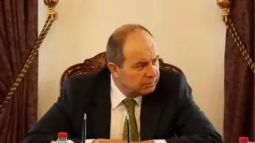 Vali Kılıçlar: 'Benimle Çalışan Kişilerden Darbecilerle Çalışan Yok