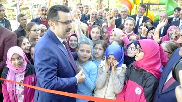 Ortahisar 'Her Mahalleye Bir Park' Sloganıyla Güzelleşiyor