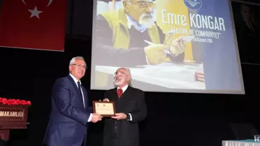 Emre Kongar 'Atatürk ve Cumhuriyet'i anlattı
