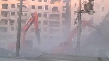 Hasar Tespit Çalışmaları Tamamlanan Binaların Yıkımına Başlandı