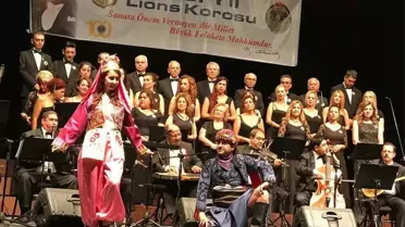 100.Yıl Lions Korosu Ata'sı İçin Söyledi.