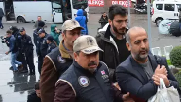 Bursa'da Avukat Levent Pişkin 'Adli Kontrol' Şartıyla Mahkemeye Sevk Edildi (2)