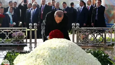 Erdoğan'dan, Özbekistan Birinci Cumhurbaşkanı Kerimov'un Mezarına Ziyaret