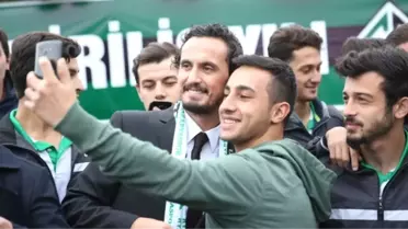Tuncay'ın Takımı Sakaryaspor, 9 Kişi Kaldığı Maçta Tarsus İY'nu 3-2 Yendi