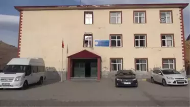 Fedakar Öğretmen, Öğrencilerinin Geleceğini Şekillendiriyor
