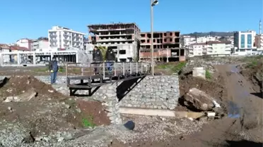 Öğrencilerin Mağdur Olmaması İçin Geçici Köprü Yapıldı