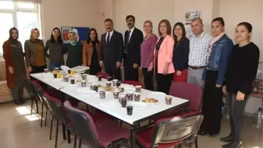 Başkan Tuna'dan Öğretmenler Günü'nde Tüm Okullara Çiçek
