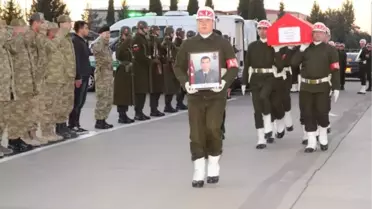 Suriye Rejim Güçlerinden Türk Askerlerine Hava Saldırısı: 3 Şehit, 10 Yaralı (3)