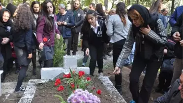Öğretmenler Günü'nde Kalp Krizi Geçiren Okul Müdürü Toprağa Verildi