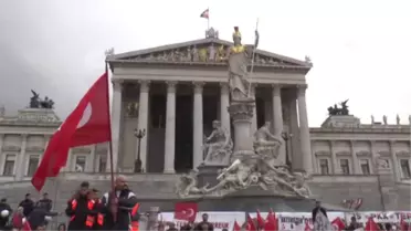 Avusturya'da 'Teröre Lanet, Demokrasiye Davet' Mitingi