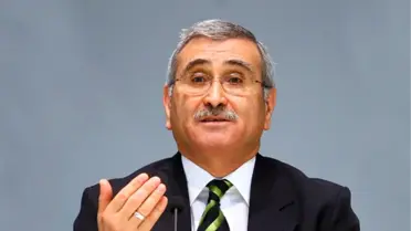 Merkez Bankası Eski Başkanı Durmuş Yılmaz: Türkiye'nin Büyüme Performansı İstikrarsız