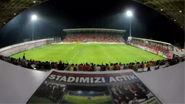 Bornova Stadı'nın seyirci kapasitesi 11.500'e çıkarılacak