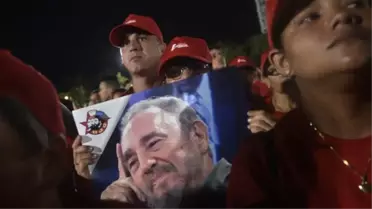 Castro'nun Külleri 'Devrim' Yolunu Takip Edecek