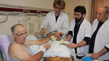 Tavan Tamir Ederken Kopan Eli 15 Saatte Yerine Dikildi