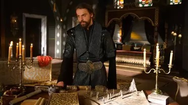 Muhteşem Yüyıl Kösem'de Prenses Farya Dayak Yiyor! Prenses Farya Kimdir?