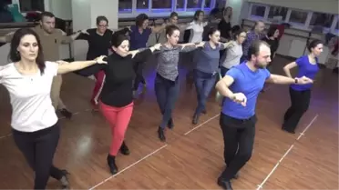 Ücretsiz Sirtaki Kursuna Büyük İlgi