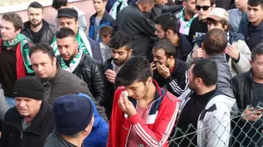 Amatör Maç Öncesi Polisten Biber Gazlı Müdahale