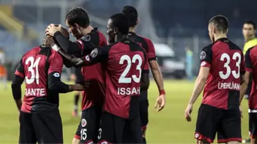 Gençlerbirliği Deplasmanda Adanaspor'u 2-0 Mağlup Etti