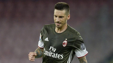 Milan'lı Taraftarlar Sosa'ya Öfkeli: Defolup Evine Gitmeli