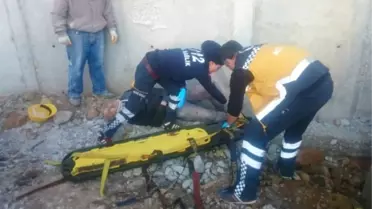 İnşaat İşçisi 2 Metre Yükseklikten Aşağı Düşerek Yaralandı