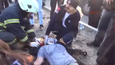 Kütahya'da Kamyonla Özel Halk Otobüsü Çarpıştı: 16 Yaralı