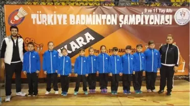 Badminton'ta Edirneli Sporcular Derecelerle Döndü