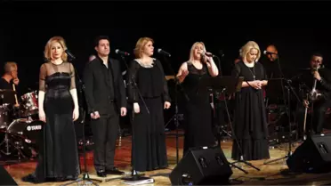 Modern Folk Müzik Topluluğu'ndan Müzik Ziyafeti