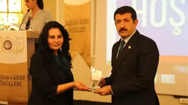 Ekinci'ye Yılın Belediye Başkanı Ödülü Verildi