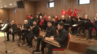 Izmir CHP Genel Başkanı Kemal Kılıçdaroğlu, Açılışlar Için Izmir'de