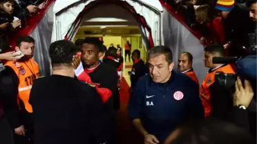 Eto'o Çevik Kuvvet Müdürü'ne Sarılıp Öptü (Maçtan Notlar)