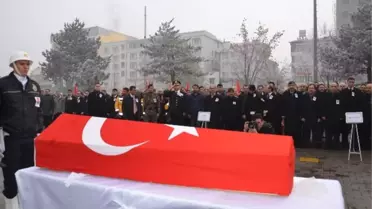 Muşlu Şehit Polis Türkçe ve Kürtçe Ağıtlarla Uğurlandı