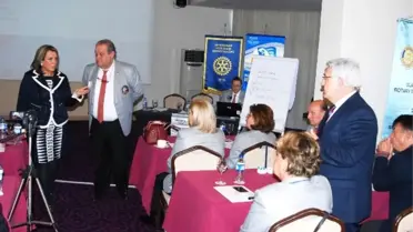 Rotaryenlere Halkla İlişkiler Semineri