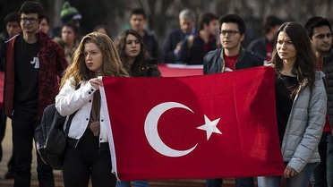 İstanbul'daki Terör Saldırısı Beyaz Saray Önünde Protesto Edildi