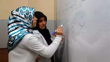 Şehitkamilli Hanımlar Kur'an-ı Kerim Öğreniyor