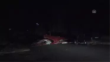 Şiddetli Rüzgar Çatıları Uçurdu