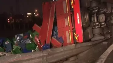 Ümraniye'de Trafik Kazası: 2 Yaralı