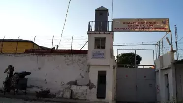 Manisa'da 60 Yıllık Cezaevi Yıkılıyor