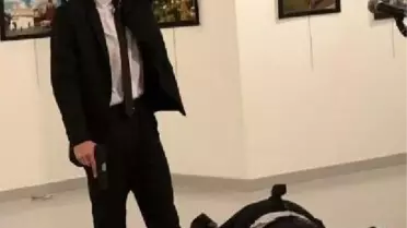 Rus Büyükelçi Karlov, Silahlı Saldırıda Öldürüldü