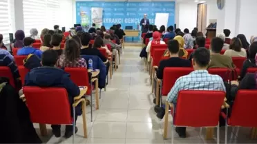 Selçuklu Gençlik Meclisi'nde Ortadoğu Konuşuldu