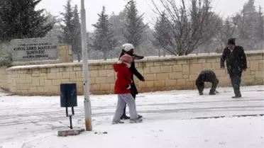 Mut ve Silifke'ye 15 Yıl Sonra Kar Yağdı