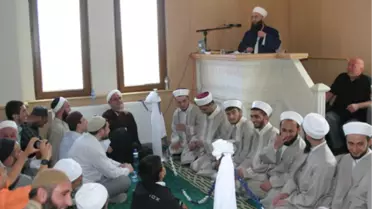 Cemaatler Sohbetlerini Durdurdu, Sosyal Medya Çalkalandı