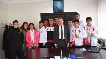 Sporculardan Başkan Aksoy'a Ziyaret