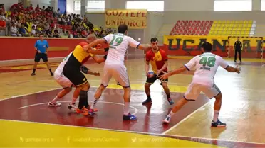 Göztepe Hentbolda Trabzonspor'a Karşı