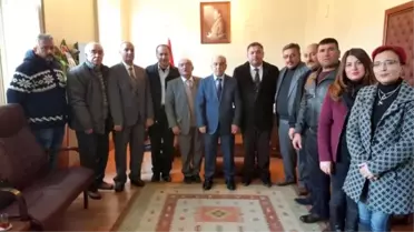 Salihli MHP'den Kaymakam Çelenkoğlu'na 'Hayırlı Olsun' Ziyareti