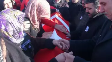 Şehit Astsubay, Kars'ta Gözyaşlarıyla Uğurladı