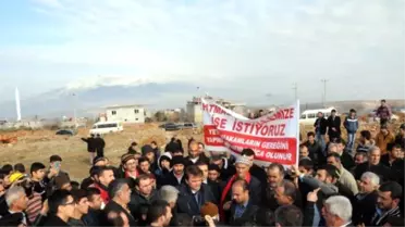 22 Yıl Önce Temeli Atılan Okulun Tamamlanmasını İçin Eylem Yaptılar